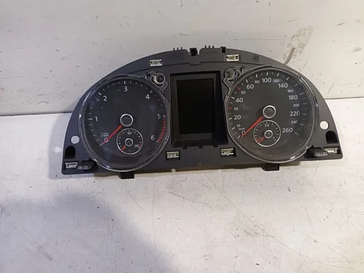 Cockpit Volkswagen Passat