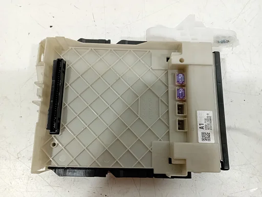 Zekeringkast Toyota C-HR