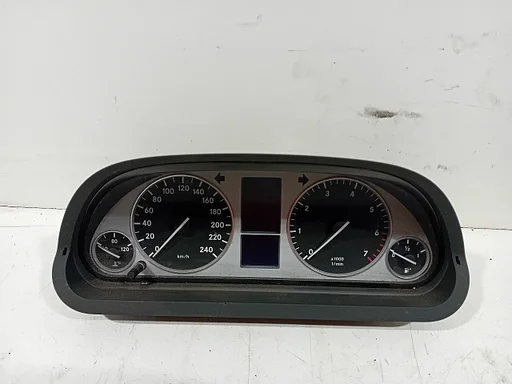 Cockpit Mercedes-Benz B-Klasse