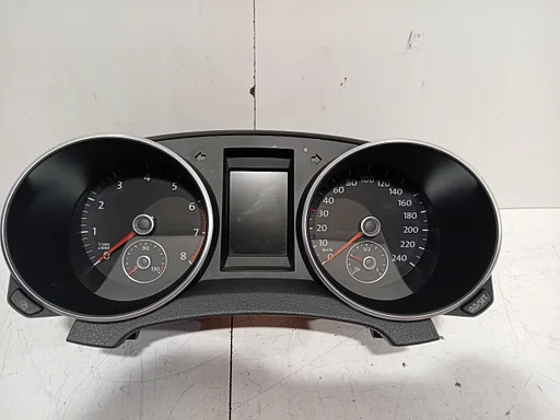 Cockpit Volkswagen Golf