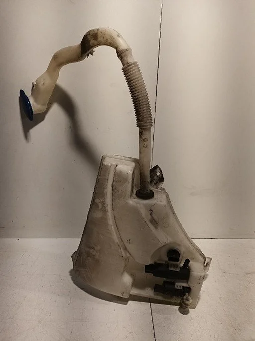 Ruitensproeierpomp + reservoir Porsche Cayenne