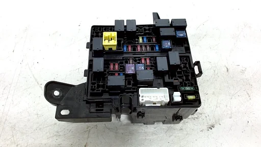 Zekeringkast Mitsubishi Space Star