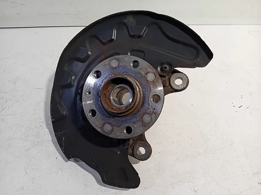 Wielnaaf rechts voor Audi A3