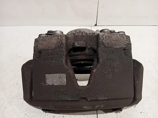 Remklauw rechts voor Audi A4