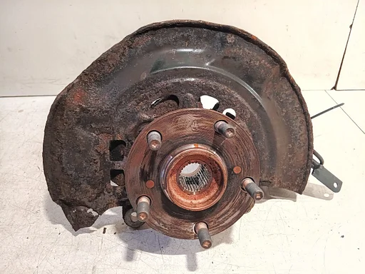 Wielnaaf rechts voor Toyota Auris