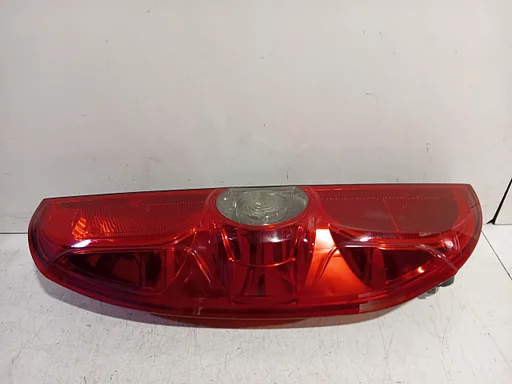 Achterlicht links buiten Opel Combo