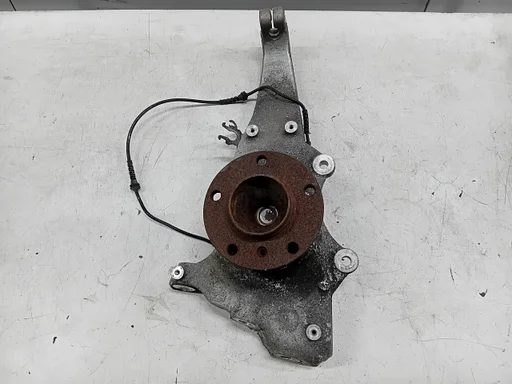 Wielnaaf links voor BMW 5 serie