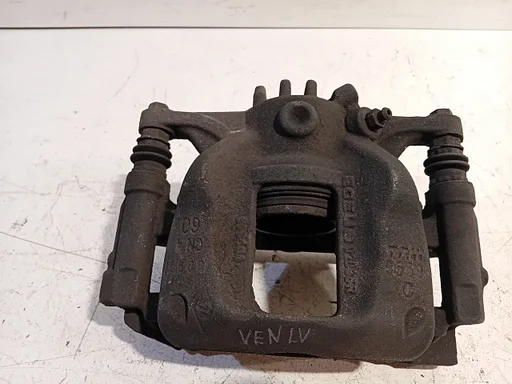 Remklauw links voor Opel Vivaro