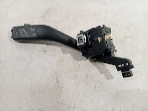 Richtingaanw schakelaar Skoda Yeti