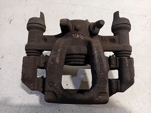 Remklauw rechts achter Mercedes-Benz Vito