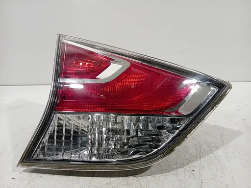 Achterlicht kofferdeksel achterklep links Nissan X-Trail