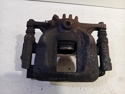 Remklauw rechts voor Opel Vivaro