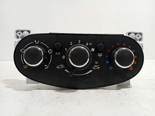 Bedieningspaneel kachel Dacia Logan