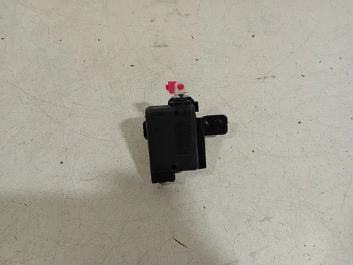 Motor centrale vergrendeling kofferdeksel achterklep Dacia Sandero