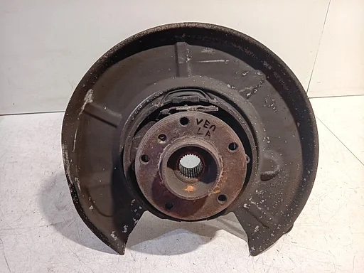 Wielnaaf links achter BMW 5 serie