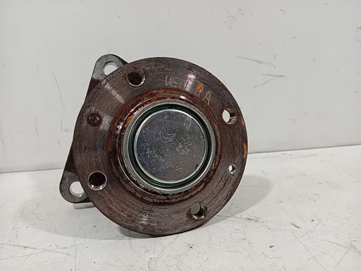 Wielnaaf rechts achter Opel Corsa