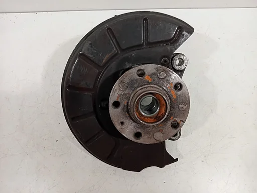 Wielnaaf rechts voor Volkswagen Passat