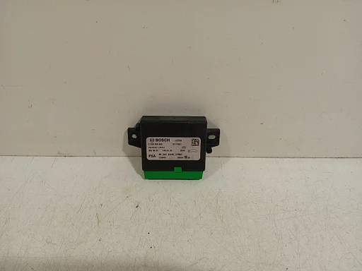 Computer park distance control Peugeot 208