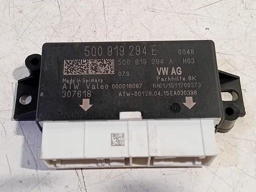 Computer park distance control Seat Leon