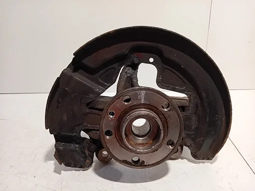 Wielnaaf rechts voor Volvo V70