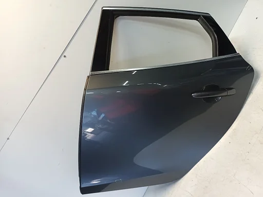 Portier links achter Volvo V40