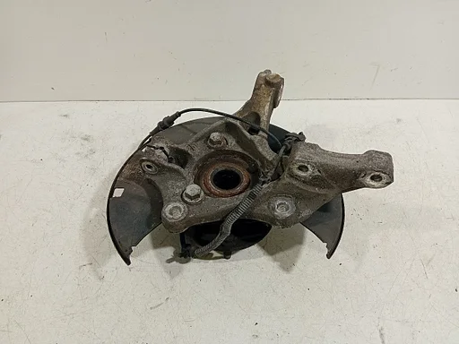 Wielnaaf rechts voor Opel Astra