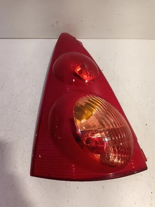Achterlicht links buiten Peugeot 107