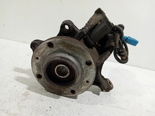 Wielnaaf rechts voor Peugeot 208