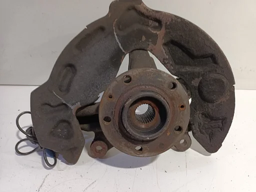 Wielnaaf links voor Mazda 2