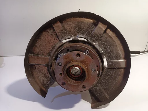 Wielnaaf links achter BMW 5 serie