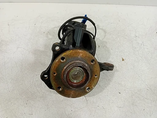 Wielnaaf links voor Citroën C3