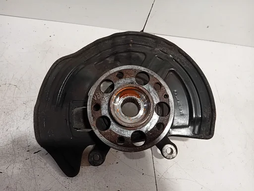 Wielnaaf rechts voor Mercedes-Benz B-Klasse