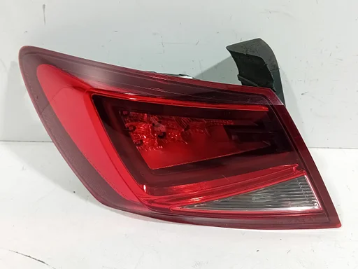 Achterlicht links buiten Seat Leon