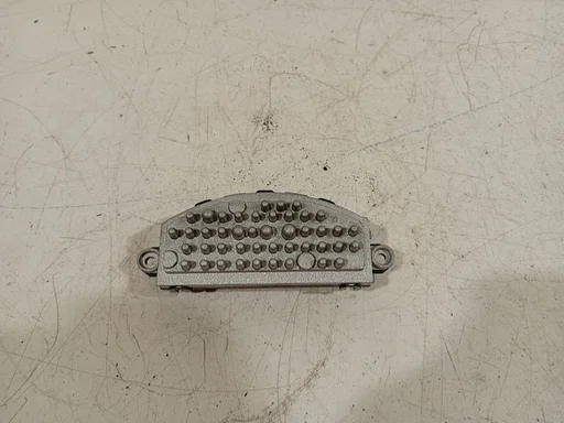 Kachelweerstand Volkswagen Golf