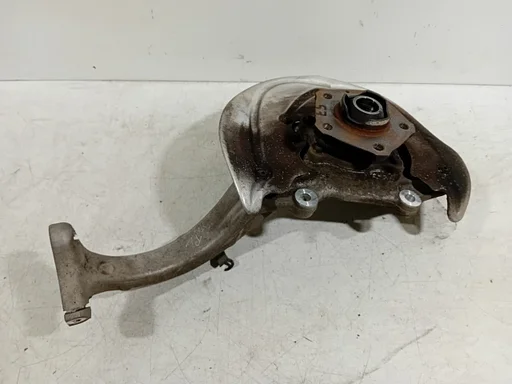 Wielnaaf rechts voor Audi A4