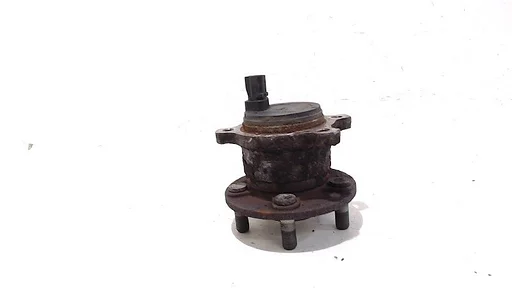 Wielnaaf links achter Ford Galaxy