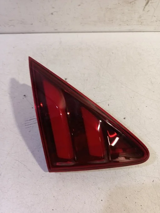 Achterlicht kofferdeksel achterklep links Peugeot 3008