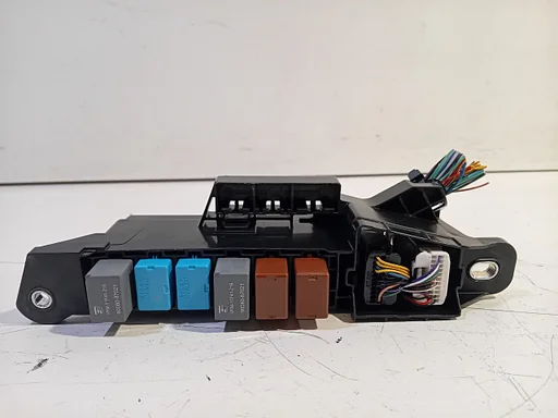 Zekeringkast Toyota C-HR