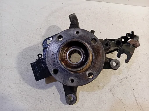 Wielnaaf rechts voor Renault Captur