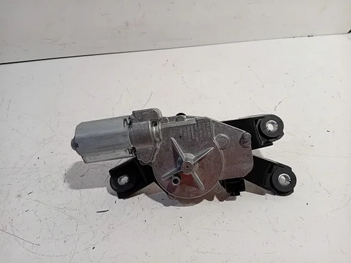 Ruitenwissermotor achter Lynk & Co 01