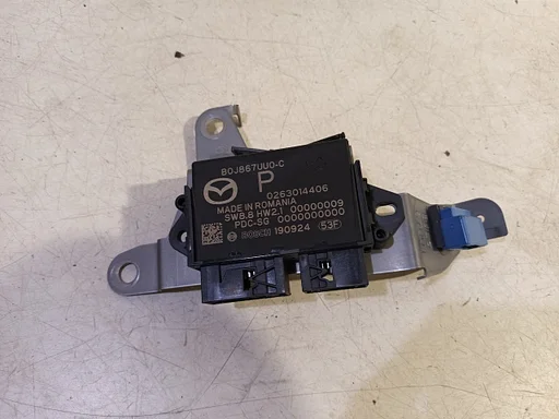 Computer park distance control Mazda 3