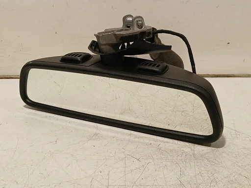 Spiegel binnen Mercedes-Benz E-Klasse