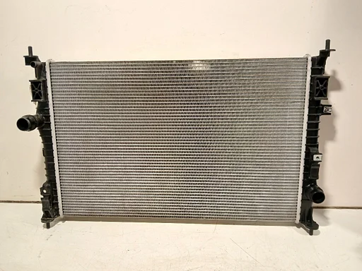 Radiateur Peugeot 3008