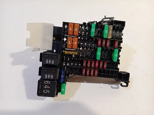 Zekeringkast Volkswagen Golf