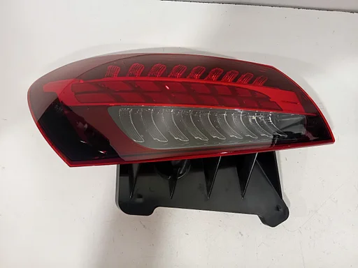 Achterlicht links buiten Mercedes-Benz E-Klasse