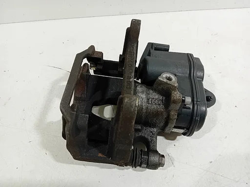 Remklauw links achter Volkswagen Touareg