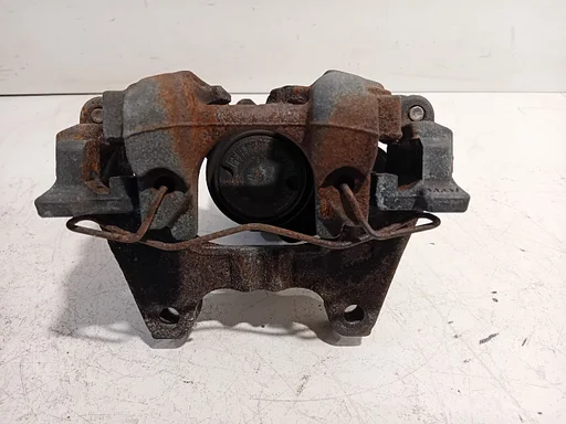 Remklauw links achter Volkswagen Passat