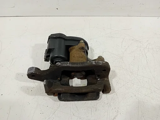 Remklauw rechts achter Nissan Qashqai