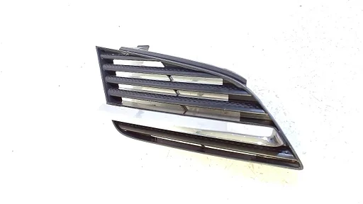 Grillerooster rechts Nissan Primera