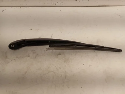 Ruitenwisserarm achterruit Mazda 2